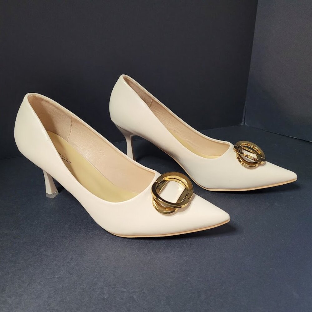 C. PARAVANO Women's Cream Pumps w/ Buckle Accent SZ EU 40 US 9